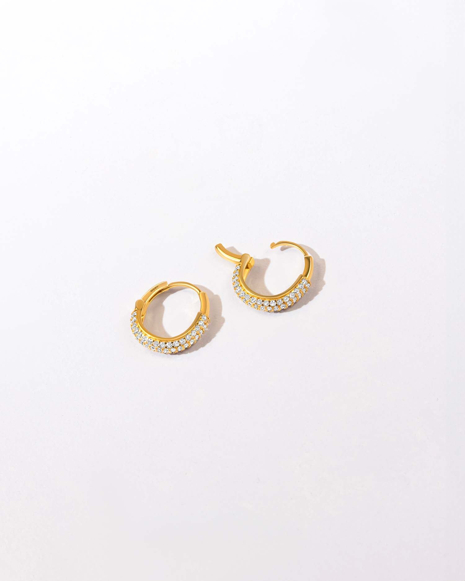 Base Cubic Zirconia Earrings